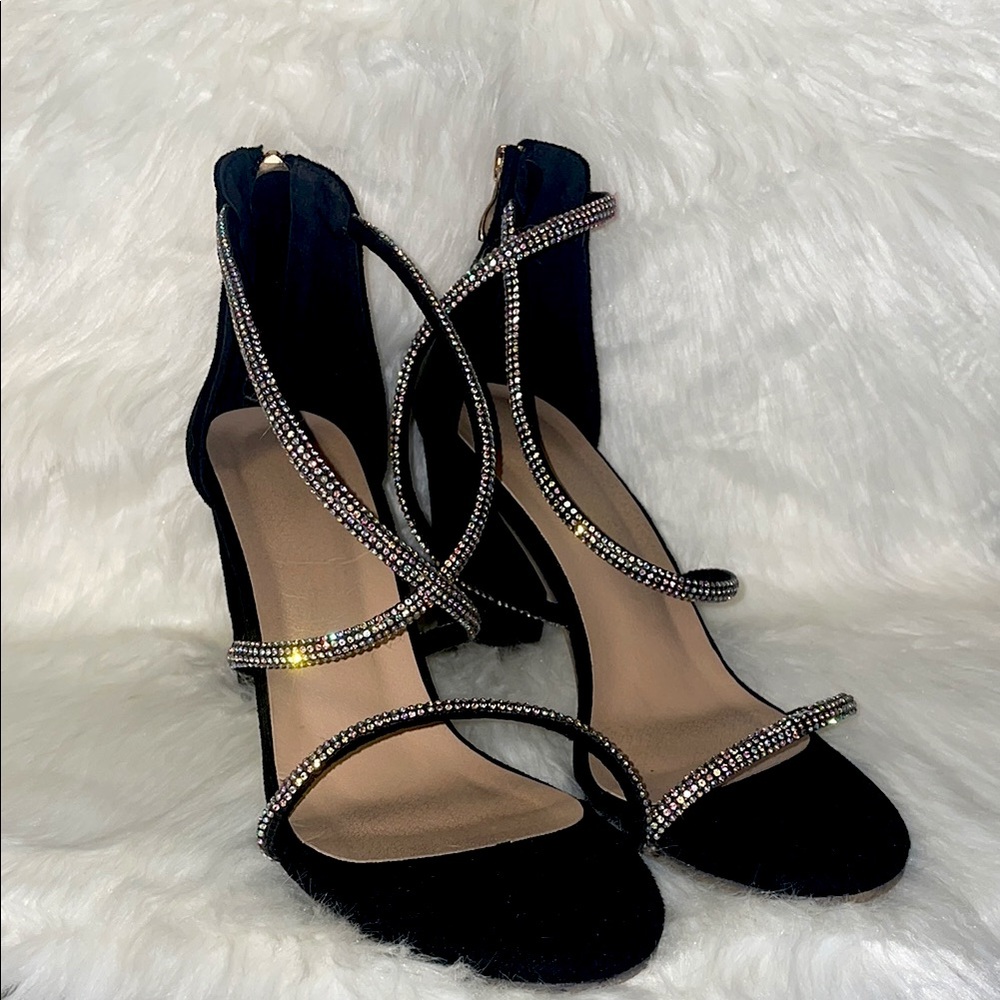 Elegant Black Stiletto Sandals with Strappy Design